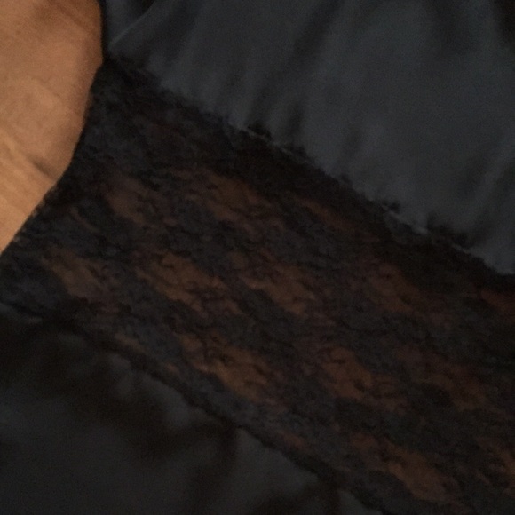 Windsor black lace shirt with blocking. - Picture 2 of 5